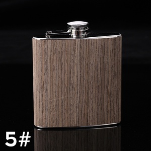 Flacon en bois 6oz en acier inoxydable, flacons à liqueur en bois, coffret <span class=keywords><strong>cadeau</strong></span> <span class=keywords><strong>personnalisé</strong></span>, revêtement en cuir à grain de bois, flacon à whisky - Product Image 5