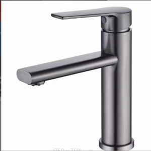 Robinet de lavabo de salle de bain à poignée unique en acier inoxydable à vente chaude <span class=keywords><strong>avec</strong></span> noyau de valve en céramique pour eau chaude et froide - Product Image 1