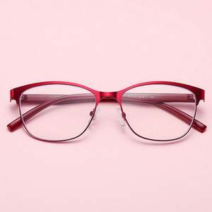 Gafas de Lectura de Aleación Personalizadas al por Mayor, Gafas de Lectura con Protección Contra la Luz Azul para Mujer - Product Image 3