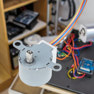 高品質24BYJ28ハイブリッドギアPmステッパギアモーター1/64永久磁石24BYJ41 2ステッパモーター1:64小型24mm Dia Rohs - Product Image 5