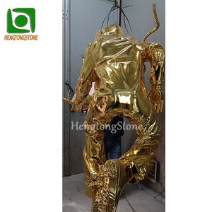 Hecho a mano fibra de vidrio resina centro comercial decorativo chapado en oro <span class=keywords><strong>espacio</strong></span> hombre astronauta estatua - Product Image 6
