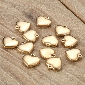 Logo personnalisé graver en acier inoxydable délicat BRICOLAGE accessoires petit mini or coeur charmes pour bijoux fabrication de bracelet de collier - Product Image 4