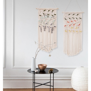 Décoration murale en macramé tressé style bohème avec feuilles, tissé à la main, écologique, avec pompons, pour chambre/salon, mariage, anniversaire - Product Image 2