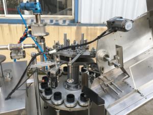 Bouchons <span class=keywords><strong>de</strong></span> presse 9 pouces Joint <span class=keywords><strong>de</strong></span> tambour d'impression <span class=keywords><strong>de</strong></span> natation Bouchon d'étanchéité en silicone Machine <span class=keywords><strong>de</strong></span> remplissage <span class=keywords><strong>de</strong></span> bouteilles en plastique à capsulage automatique - Product Image 6