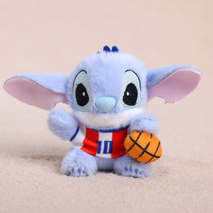 Nouvelle collection de pendentifs brodés mignons de style dessin animé, breloque en peluche de Noël, porte-clés ange sportif, ornement de sac à dos Stitches - Product Image 3