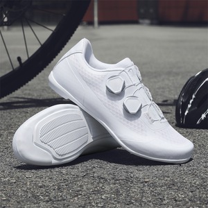Chaussures de cyclisme/équitation en maille respirante et légère pour l'été, pour hommes et femmes, sans clips, pour vélo de route, commerce transfrontalier - Product Image 1