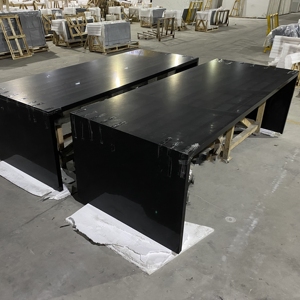 Losas de Cuarzo Negro Sintético con Vetas Doradas para Fabricación de Encimeras, Encimeras para Cocina y Baño - Product Image 2