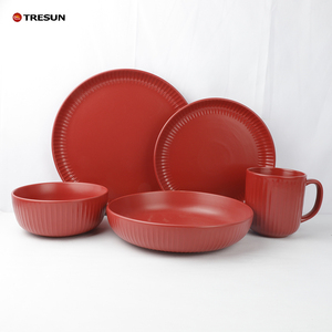 <span class=keywords><strong>Vajilla</strong></span> de lujo con efecto en relieve, <span class=keywords><strong>vajilla</strong></span> de cerámica de color rojo, blanco <span class=keywords><strong>y</strong></span> azul, nuevo diseño, 2023 - Product Image 1