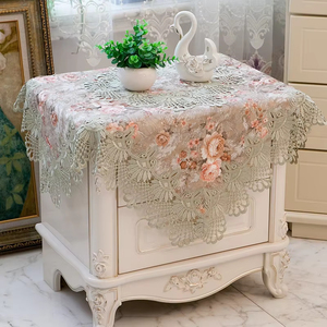 Nappe <span class=keywords><strong>de</strong></span> chevet <span class=keywords><strong>de</strong></span> luxe beige en dentelle, style européen, brodée, protège-poussière pour <span class=keywords><strong>table</strong></span> <span class=keywords><strong>de</strong></span> nuit, couvre-<span class=keywords><strong>table</strong></span> carré pour la décoration intérieure - Product Image 3