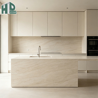 Prix direct usine – Carrelage de luxe en marbre beige royal d'Oman poli sur mesure pour la décoration murale des hôtels et villas de prestige