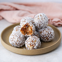 Barre de protéine de prix usine formant la machine Ladoo entièrement automatique faisant la ligne de production de boule de date de haute qualité