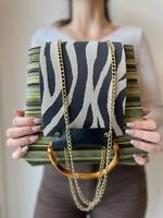 Sac à bandoulière pour femme de style rock classique en matériau Mat-b de qualité supérieure, fabriqué à la main, matériaux durables en PVC et coton