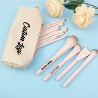 Ensemble de 13 pinceaux de maquillage de haute qualité avec manche en plastique, poils en nylon doux pour fard à paupières et eye-liner, prix abordable pour le maquillage du visage et des yeux