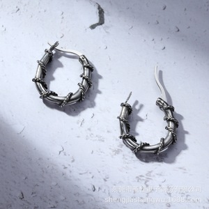 Pendientes de Clip de Acero Inoxidable en Forma de O de 2.1cm, Joyería de Moda para Fiestas CF093 - Product Image 5