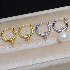 ต่างหูเงินแท้ S925 ประดับมุกและเปลือกหอย ขนาด 12 มม. แบบเรียบง่าย พร้อมฐานรองแบบห่วง รุ่น 5573 - Product Image 1