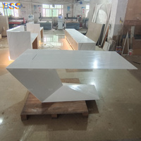 Mesa de oficina moderna Ideas de diseño de escritorio Mesa de presidente de superficie sólida blanca Forma de Z Oficina de secretaria inteligente Precio de escritorio ejecutivo