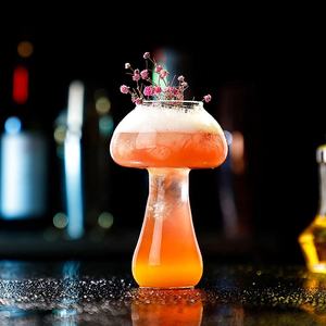 Verre à cocktail Champignon Groovy Drinkware Retro Barware Party Accessories Mushroom Shaped Glassware Cup Glass Goblet Drink Cup - Product Image 3