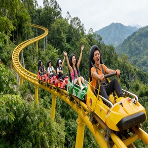 Montaña Rusa Temática Grande y Fácil <span class=keywords><strong>de</strong></span> Usar para Parques <span class=keywords><strong>de</strong></span> Diversiones Familiares, Directo <span class=keywords><strong>de</strong></span> Fábrica - Product Image 1