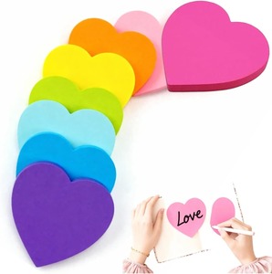 Bloc de Notas Adhesivas con Forma de Corazón Colorido para Estudiantes y Uso en la Oficina - Product Image 1