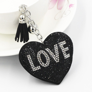 Accessori per Borse con Cristalli Luccicanti per San Valentino, Portachiavi con Cuore Rosso LOVE in Strass - Product Image 6