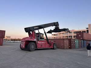 Apiladores de contenedores usados Kalmar DRF450 DRD450 DRT450 de 45 toneladas, DRT450 62S5, DRU450. - Product Image 6