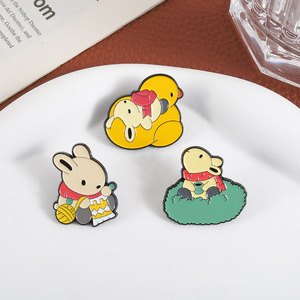 <strong>Tsuki</strong> Rabbit Enamel Pin Cartoon Cute Bunny Knitting Brooch Lapel Badge Jewelry Gift for Friend - Product Image 4