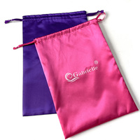 Sacs d'emballage de cheveux de poche de perruque de soie de satin de taille et de couleur de logo personnalisé pour des faisceaux de cheveux avec ruban