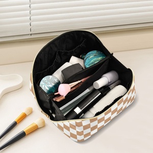Fashion Brown White Checkered Design Golden Zipper Portable Makeup <b>Bag</b> Custom Logo <b>Travel</b> Cosmetic <b>Bag</b> for Women - Product Image 5