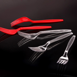 <span class=keywords><strong>180</strong></span> <span class=keywords><strong>mm</strong></span> poids lourd couverts 5.5/6g fourchette en plastique jetable PS pour la fête - Product Image 1
