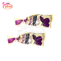 Prunes noires séchées sucrées et délicieuses – Fruits confits délicieux