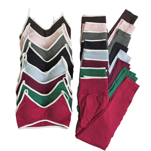 Vêtements de <span class=keywords><strong>sport</strong></span> sans couture en gros pour femmes, <span class=keywords><strong>ensemble</strong></span> de <span class=keywords><strong>fitness</strong></span> respirant à séchage rapide, <span class=keywords><strong>ensemble</strong></span> de <span class=keywords><strong>sport</strong></span> doux à compression élastique ajusté - Product Image 1