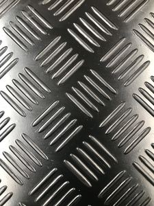 Tapis en <span class=keywords><strong>caoutchouc</strong></span> élastique de haute qualité, noir, gris, bleu, vert, à motif damier, avec une résistance de 3MPa 65+/-5 Shore A, antidérapant, pour salle de sport et <span class=keywords><strong>voiture</strong></span>, découpe disponible - Product Image 1