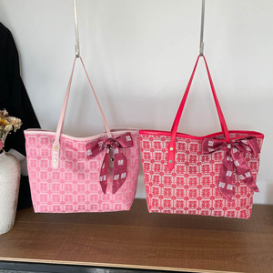 Borsa da Donna in Stile Cinese per Matrimonio, Borsa a Tracolla <span class=keywords><strong>Rossa</strong></span> Grande Capacità con Foulard in Seta - Product Image 1