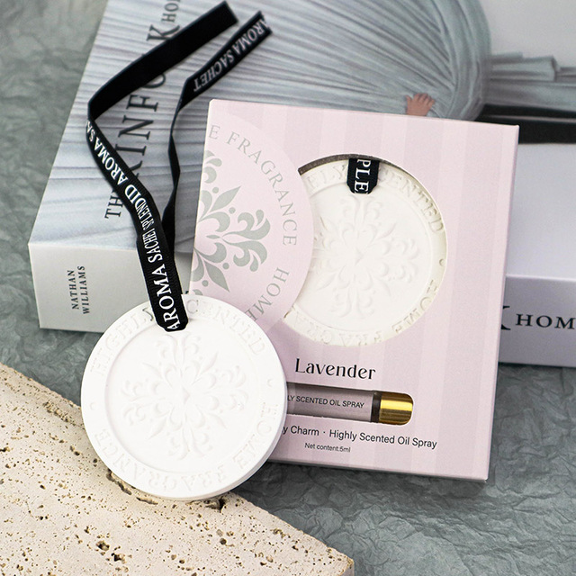 Customized Eco-Friendly Aroma Stone Diffuser for Home/Wardrobe/Car Use Ceramic Material Hanging Aromatherapy Essential Oil