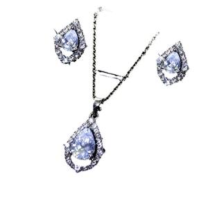 Ensemble de bijoux haut de gamme pour femmes, collier et boucles d'oreilles en chaîne à maillons en alliage, goutte d'eau élégante, romantique et minimaliste - Product Image 1