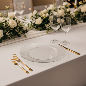 Assiette de présentation en <span class=keywords><strong>verre</strong></span> transparent à bord doré irrégulier, avec garniture argentée, pour mariages et événements - Product Image 6