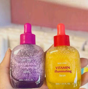 Esencia de Vitamina C OEM/ODM para Aclarar la Piel con Nicotinamida 30ml Fortalece la Barrera Cutánea e Hidrata para el Cuidado de la Piel Femenina - Product Image 1