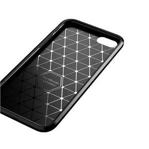 Per <span class=keywords><strong>iphone</strong></span> <span class=keywords><strong>se</strong></span> <span class=keywords><strong>2020</strong></span> hulle prezzo di fabbrica <span class=keywords><strong>Cover</strong></span> posteriore in fibra di carbonio con messa a fuoco automatica per <span class=keywords><strong>Iphone</strong></span> 7 8 <span class=keywords><strong>SE</strong></span> - Product Image 3