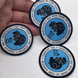 Parche termoadhesivo personalizado con logotipo de marca tejido NFC para ropa - Product Image 6