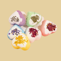 Boules de sel de bain en forme de cœur de 100g en gros - Bombes de bain parfumées à la rose, boules de bain en forme de cœur avec fleurs séchées pour personnalisation