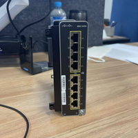 Module d'extension PoE+ Cisco Catalyst IEM-3400-8P= 8 ports PoE+ RJ45, budget PoE total 240W, 18 ports au total, puissance 20W