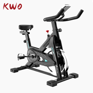 Yongkang Display Fitness Equipment Magnétique 10kg Volant 200kg Spinning Bike Commercial KWO Led <span class=keywords><strong>en</strong></span> <span class=keywords><strong>ligne</strong></span> <span class=keywords><strong>Vente</strong></span> intérieure de musculation - Product Image 3