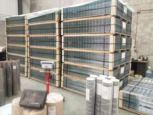 Panneau de grillage soudé en fer galvanisé à chaud, revêtu de PVC, à mailles carrées, pour clôture, vente en gros, directement de l'usine en Chine - Product Image 2