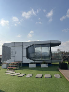 Villa <span class=keywords><strong>capsule</strong></span> spatiale intelligente de luxe entièrement meublée, maison en conteneur intégrée, bungalow pour hôtel, site de glamping, parc - Product Image 2