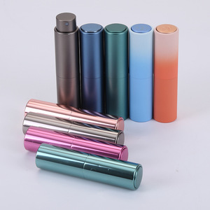 Botellas de perfume de vidrio giratorias de 8 ml, ideales para viajes, para spray oral, con herramientas de embalaje, en colores dorado, negro, plateado, rosa mate. - Product Image 3