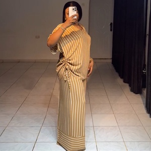 Nouvel ensemble décontracté tissé pour femme, style européen et américain, été 2025, avec haut rayé à col en V et manches courtes, et pantalon large - Product Image 5