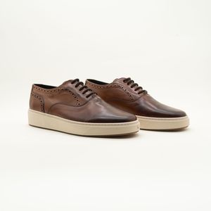 Meilleures baskets richelieu en cuir pour hommes-Tige marron ombragée avec détails perforés-L'artisanat classique rencontre le confort moderne - Product Image 4