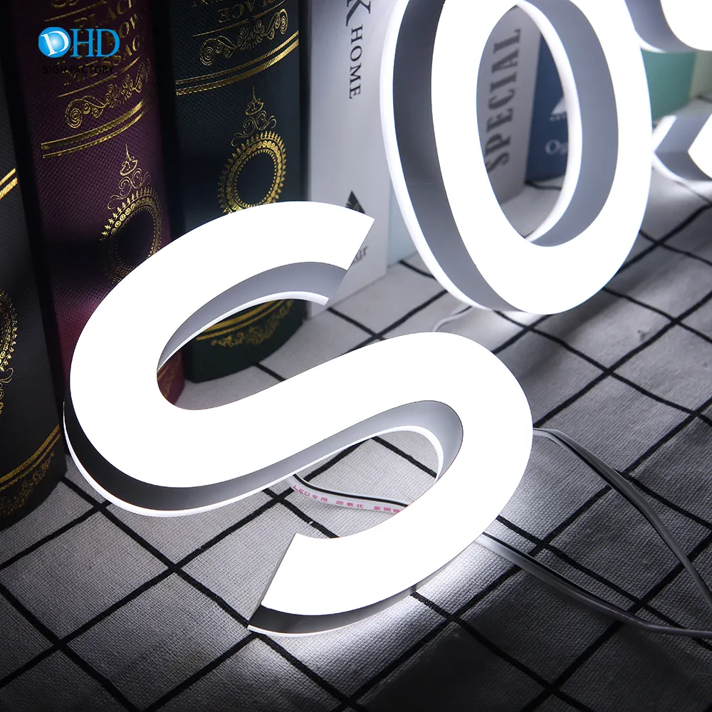 Papan Tanda Menyala Led 3D, Huruf Akrilik Menyala Penuh LED untuk Logo Restoran Tanda Luar Ruangan