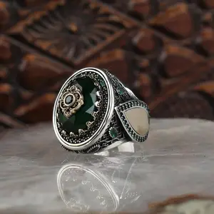 Hot Sales Antique Silver Sterling Vintage Design Emerald Rings Classical Fashion Diamond Inlaid Oval Zircon Ring Jewelry