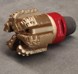 Broca PDC de Grado Profesional con Cuerpo Matrix de 5 y 6 Cuchillas para Operaciones Eficientes de Perforación de Pozos Petroleros - Product Image 3